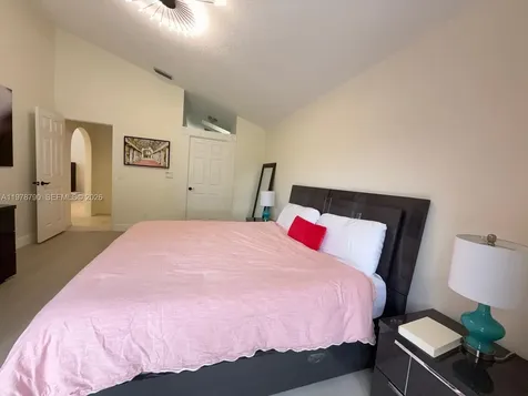 30 Windsor Lane Palm Beach Gardens FL 33418