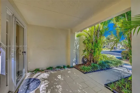 30 Windsor Lane Palm Beach Gardens FL 33418