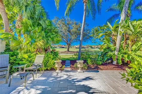 30 Windsor Lane Palm Beach Gardens FL 33418