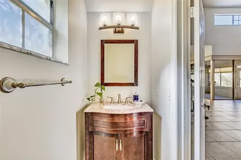 30 Windsor Lane Palm Beach Gardens FL 33418