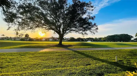 30 Windsor Lane Palm Beach Gardens FL 33418