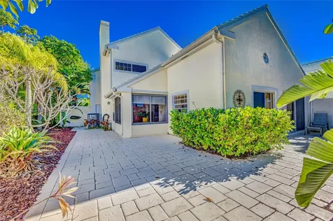30 Windsor Lane Palm Beach Gardens FL 33418