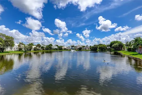 30 Windsor Lane Palm Beach Gardens FL 33418