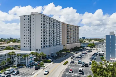 427 Golden Isles Drive Hallandale Beach FL 33009