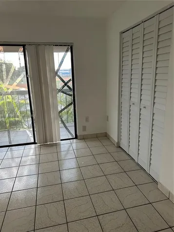 2194 W 60th Street Hialeah FL 33016
