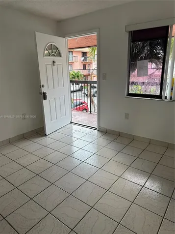 2194 W 60th Street Hialeah FL 33016