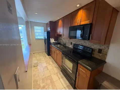 415 NE 2nd Street Hallandale Beach FL 33009
