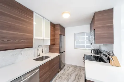 251 Galen Drive Key Biscayne FL 33149