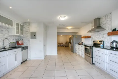 7389 W 18th Avenue Hialeah FL 33014