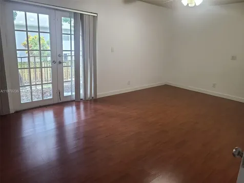 29 Seville Circle Davie FL 33324