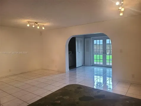 29 Seville Circle Davie FL 33324