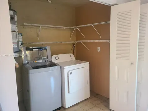 29 Seville Circle Davie FL 33324