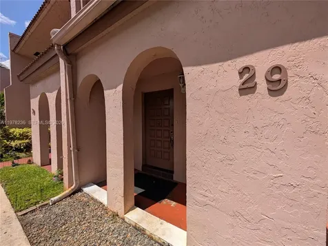29 Seville Circle Davie FL 33324