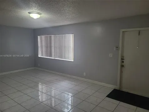 29 Seville Circle Davie FL 33324