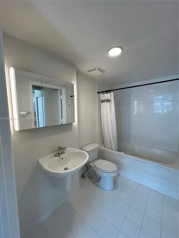 690 SW 1st Court Miami FL 33130