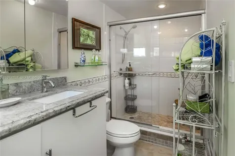 3001 S Ocean Drive Hollywood FL 33019
