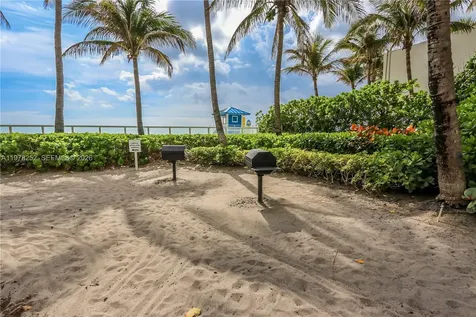 3001 S Ocean Drive Hollywood FL 33019