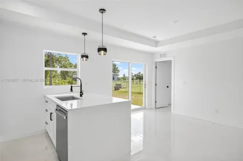 2916 Dora Lehigh Acres FL 33974