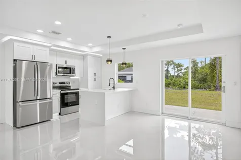 2916 Dora Lehigh Acres FL 33974