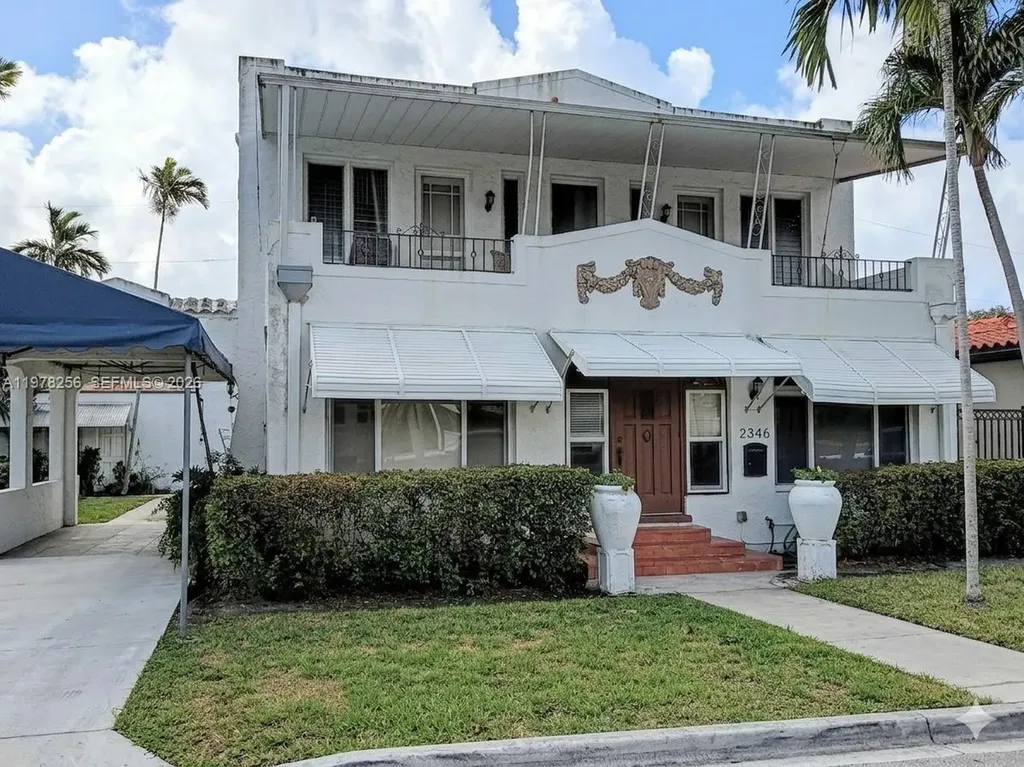 2346 SW 20th Street Miami FL 33145