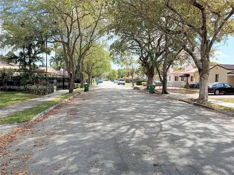 2346 SW 20th Street Miami FL 33145