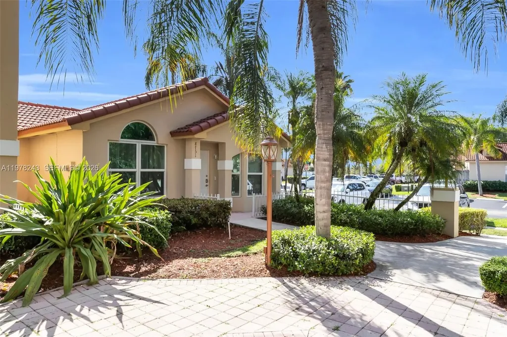 8751 SW 215th Terrace Cutler Bay FL 33189