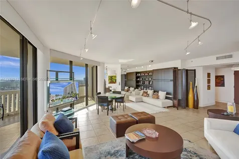 2000 Island Boulevard Aventura FL 33160
