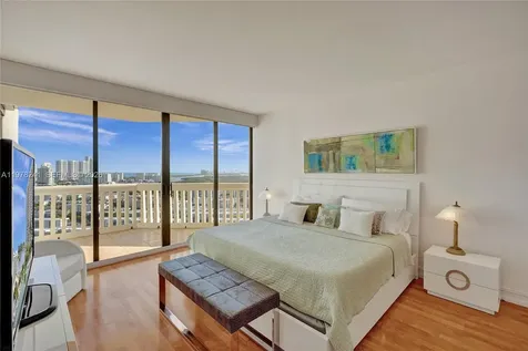 2000 Island Boulevard Aventura FL 33160