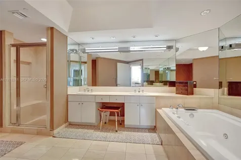 2000 Island Boulevard Aventura FL 33160