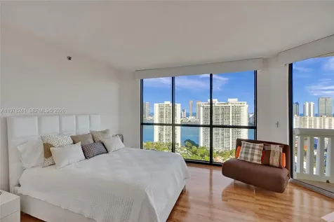 2000 Island Boulevard Aventura FL 33160