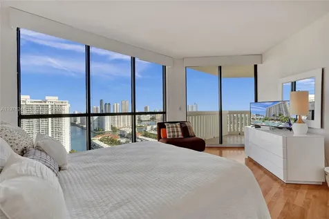 2000 Island Boulevard Aventura FL 33160
