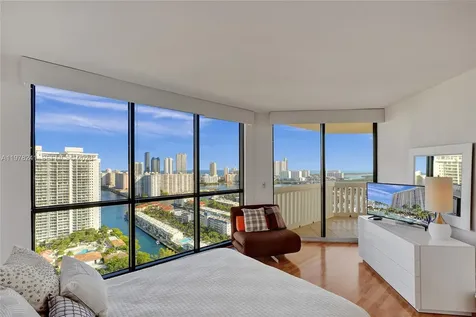 2000 Island Boulevard Aventura FL 33160