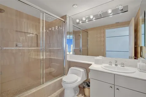 2000 Island Boulevard Aventura FL 33160