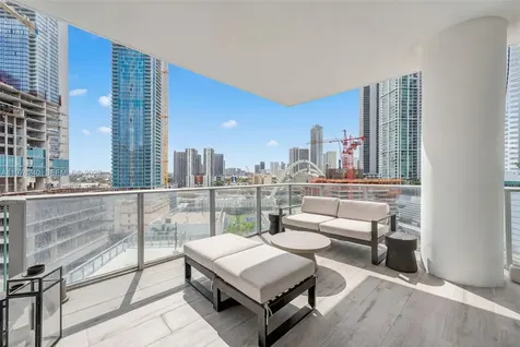 851 NE 1st Avenue Miami FL 33132