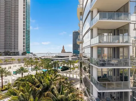 851 NE 1st Avenue Miami FL 33132