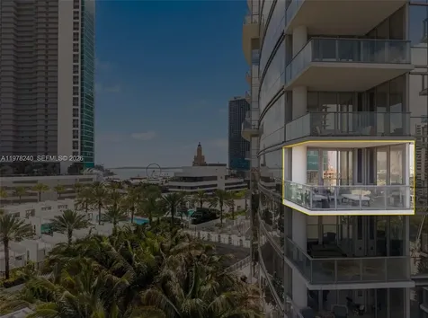 851 NE 1st Avenue Miami FL 33132