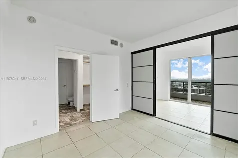 60 SW 13th Street Miami FL 33130