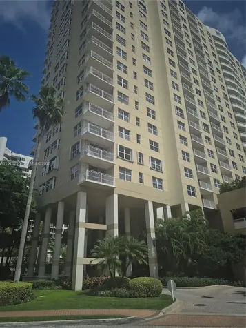 770 Claughton Island Drive Miami FL 33131