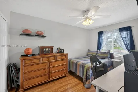 9291 NW 11th Court Pembroke Pines FL 33024