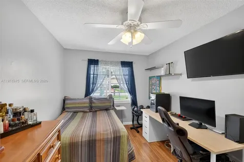 9291 NW 11th Court Pembroke Pines FL 33024