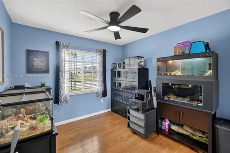 9291 NW 11th Court Pembroke Pines FL 33024