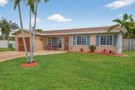 9291 NW 11th Court Pembroke Pines FL 33024