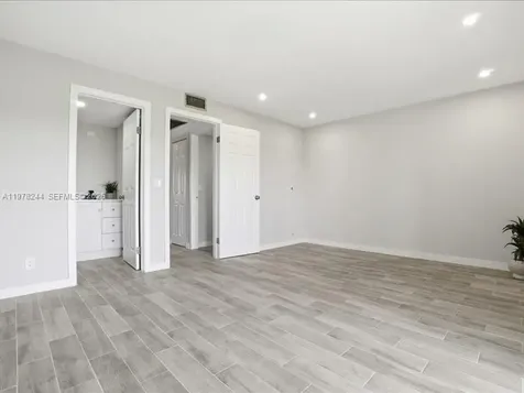 301 SW 135th Avenue Pembroke Pines FL 33027