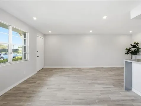301 SW 135th Avenue Pembroke Pines FL 33027