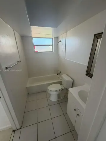 1350 NE 119th Street Miami FL 33161