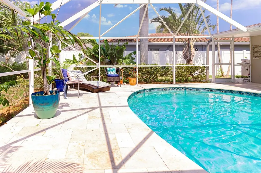 809 SE 14th Drive Deerfield Beach FL 33441