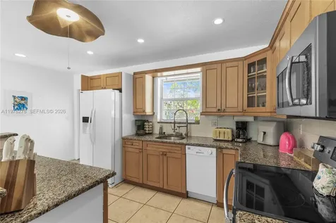 809 SE 14th Drive Deerfield Beach FL 33441