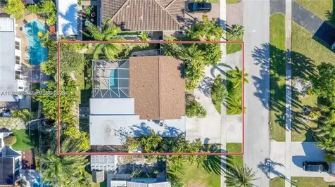 809 SE 14th Drive Deerfield Beach FL 33441