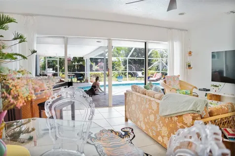 809 SE 14th Drive Deerfield Beach FL 33441