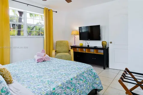 809 SE 14th Drive Deerfield Beach FL 33441